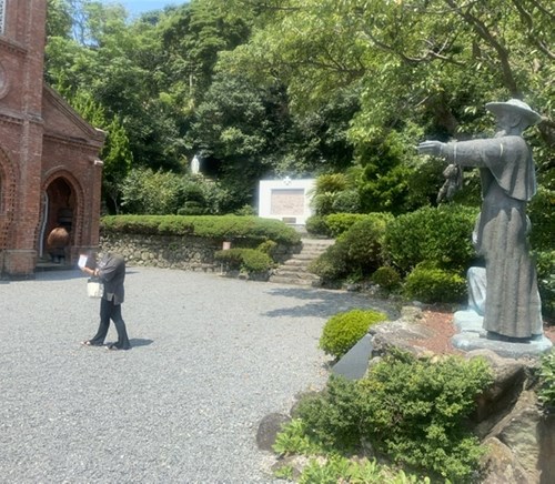 福江島の教会 - 心霊写真