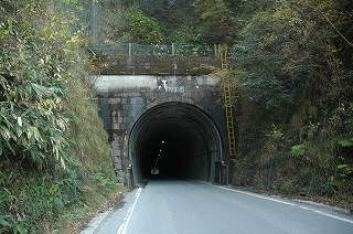旧日貫トンネルの写真