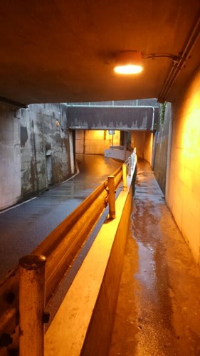 西新井駅の地下道（西新井トンネル）