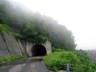 わらび野トンネルの写真