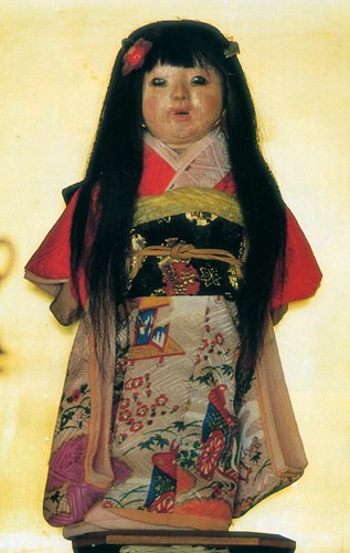 萬念寺のお菊人形の写真