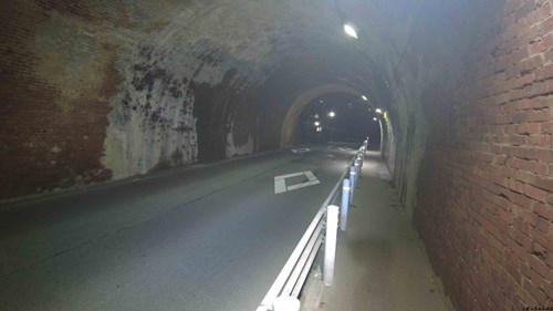 成宗電車　第二トンネルの写真