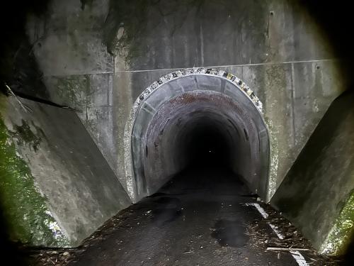 旧由良トンネルの写真