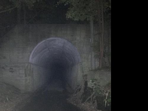 開聞トンネルの写真